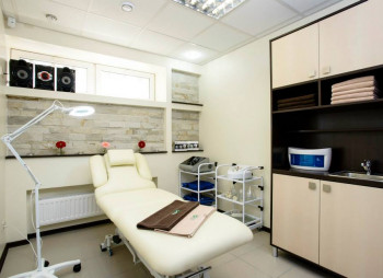 Комплекс зданий медицинского и отельного назначения в Киеве